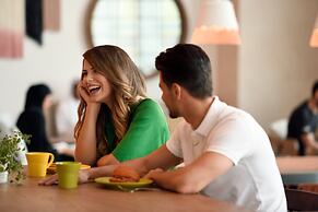 Holiday Inn & Suites Dubai Festival City by IHG