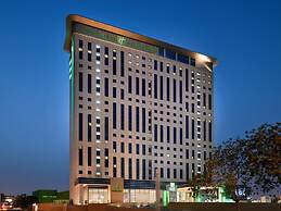 Holiday Inn & Suites Dubai Festival City by IHG