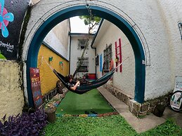 The Pelican Larry Hostel