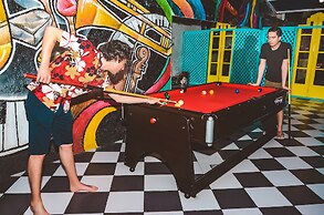 The Pelican Larry Hostel