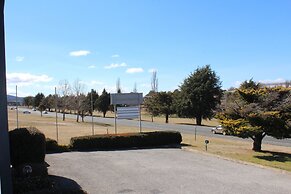 Snow Season Motor Inn