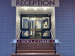 Snow Season Motor Inn