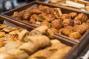 JR KYUSHU HOTEL Blossom Naha