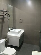 Summer Suites Express by Subhome - Hostel