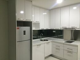 Summer Suites Express by Subhome - Hostel