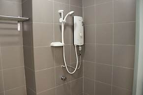 Summer Suites Express by Subhome - Hostel