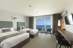 EL Hotel