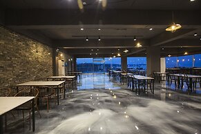 EL Hotel