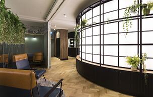 The Capsule Hotel - Hostel