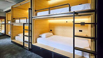 The Capsule Hotel - Hostel