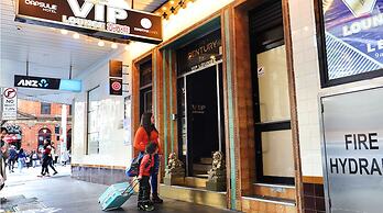 The Capsule Hotel - Hostel