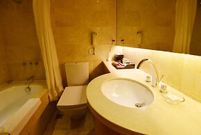 Qingdao Wushengguan Holiday Hotel