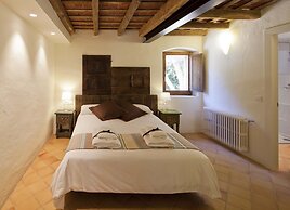 La Rectoria De Sant Miquel De Pineda