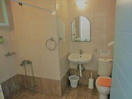 Santorini Camping Rooms