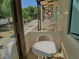 Santorini Camping Rooms