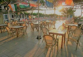 Santorini Camping Rooms