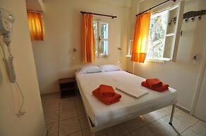 Santorini Camping Rooms