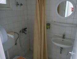 Santorini Camping Rooms