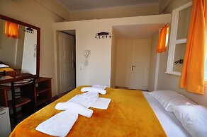 Santorini Camping Rooms