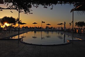 Santorini Camping Rooms