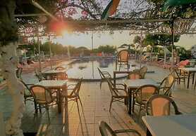Santorini Camping Rooms