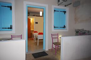 Santorini Camping Rooms