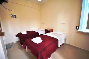 Santorini Camping Rooms