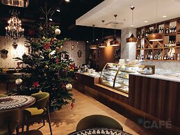V Spa & Conference Hotel