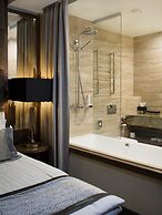 V Spa & Conference Hotel