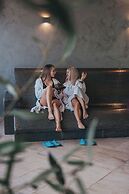 V Spa & Conference Hotel