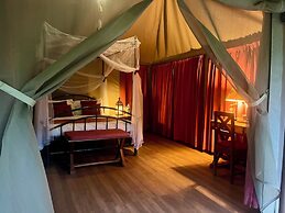iKWETA Safari Camp