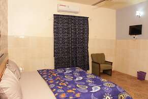 Pedallo Luxury Inn Ltd