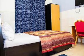 Pedallo Luxury Inn Ltd