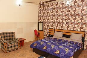 Pedallo Luxury Inn Ltd