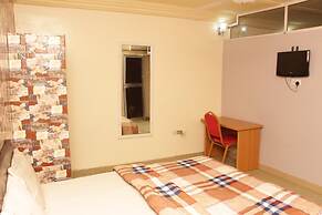 Pedallo Luxury Inn Ltd