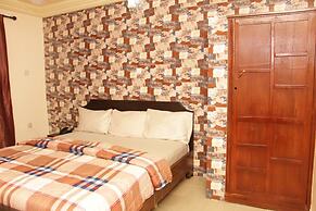 Pedallo Luxury Inn Ltd