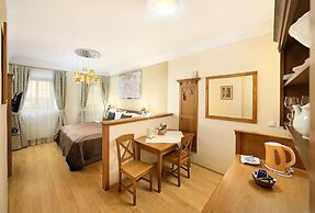 Castle View Apartments