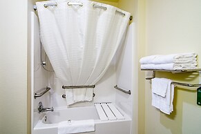 Cobblestone Hotel & Suites - Paxton