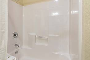 Cobblestone Inn & Suites - Lamoni