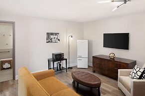 Watt Hotel Rahway, Tapestry Collection by Hilton