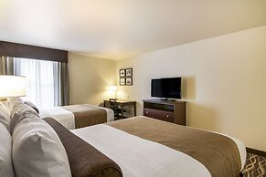 Cobblestone Inn & Suites at UW Stout Downtown Menomonie
