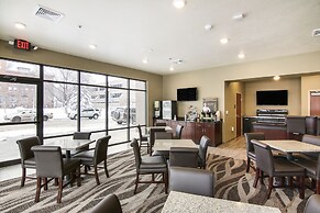 Cobblestone Inn & Suites at UW Stout Downtown Menomonie