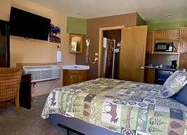 Moosehead Lodge & Cabins