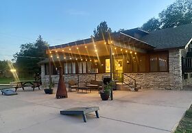 Moosehead Lodge & Cabins