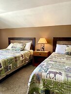 Moosehead Lodge & Cabins