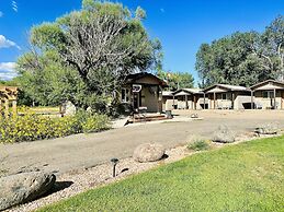 Moosehead Lodge & Cabins