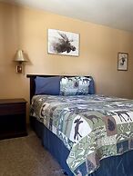 Moosehead Lodge & Cabins