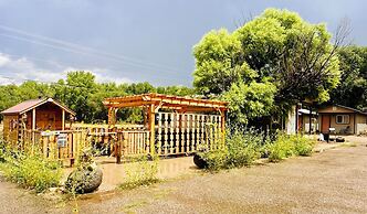 Moosehead Lodge & Cabins
