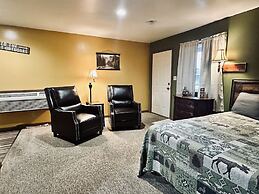 Moosehead Lodge & Cabins