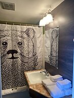 Moosehead Lodge & Cabins